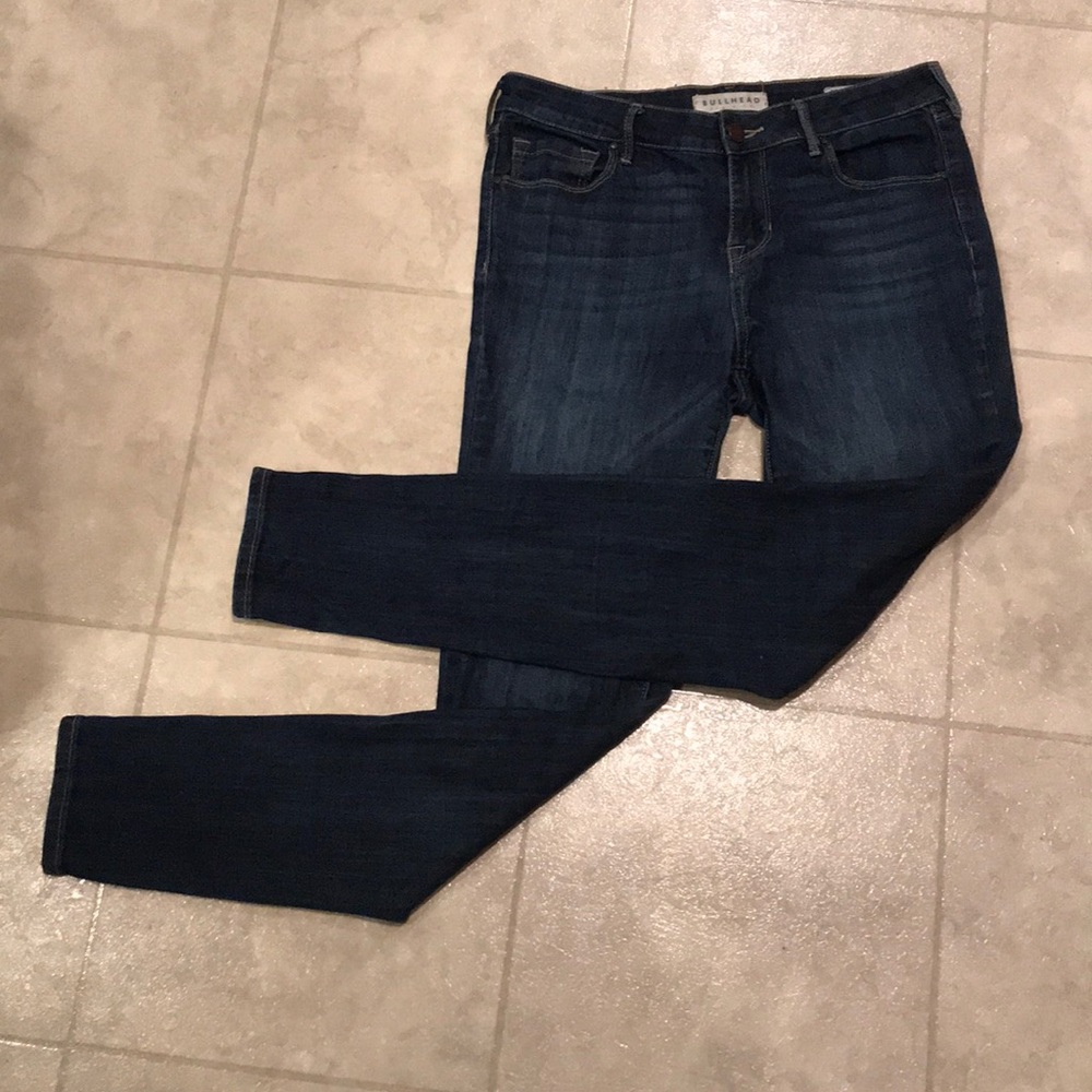 Bullhead Mid Rise Skinny Jeans